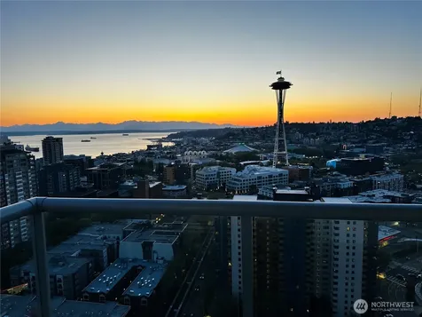 583 Battery Street Seattle WA 98121