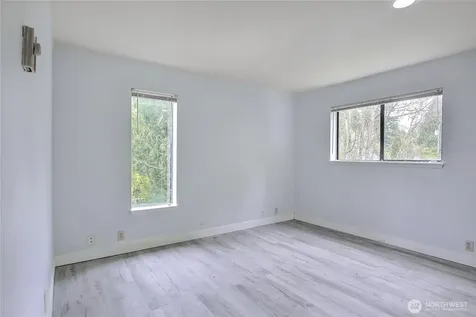 29645 18th Avenue S Federal Way WA 98003