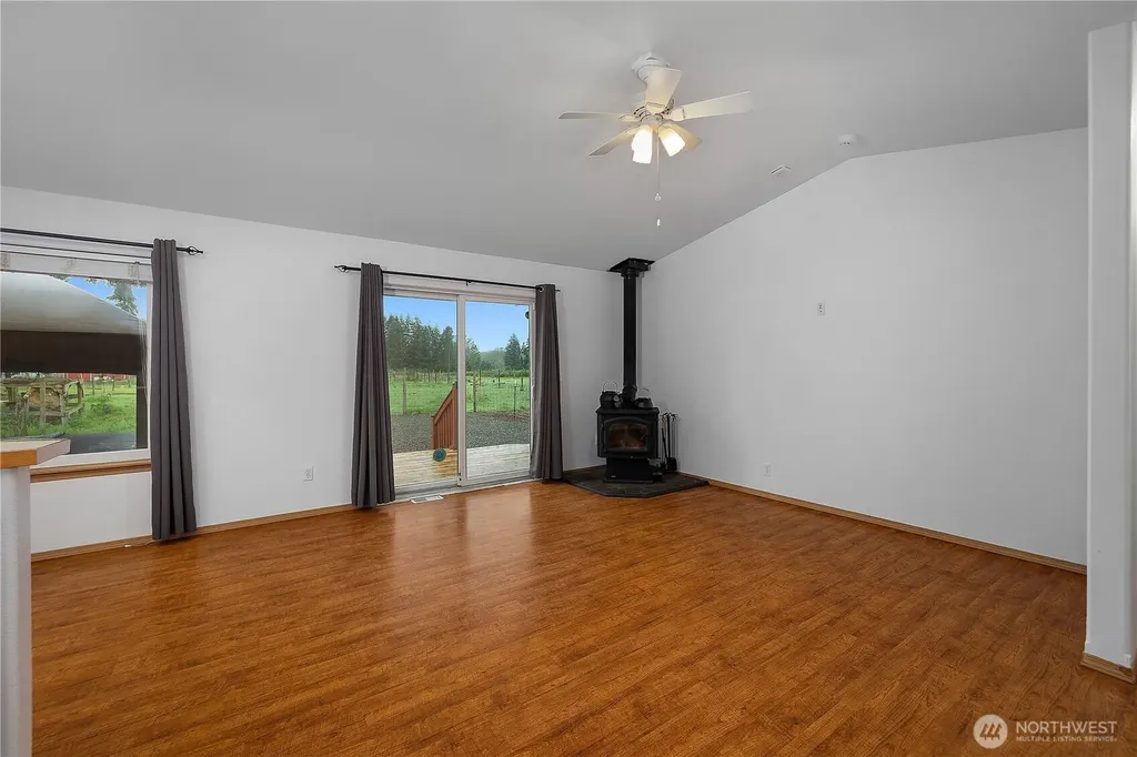 7606 187th Avenue SW Rochester WA 98579