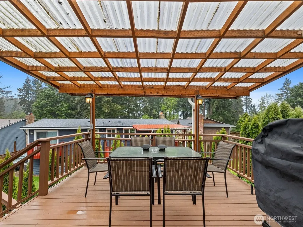 22427 82 Ave W Edmonds WA 98026