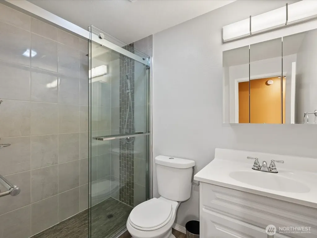 22427 82 Ave W Edmonds WA 98026