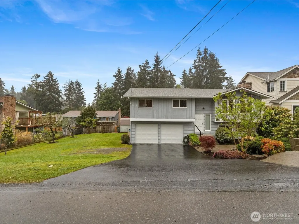 22427 82 Ave W Edmonds WA 98026