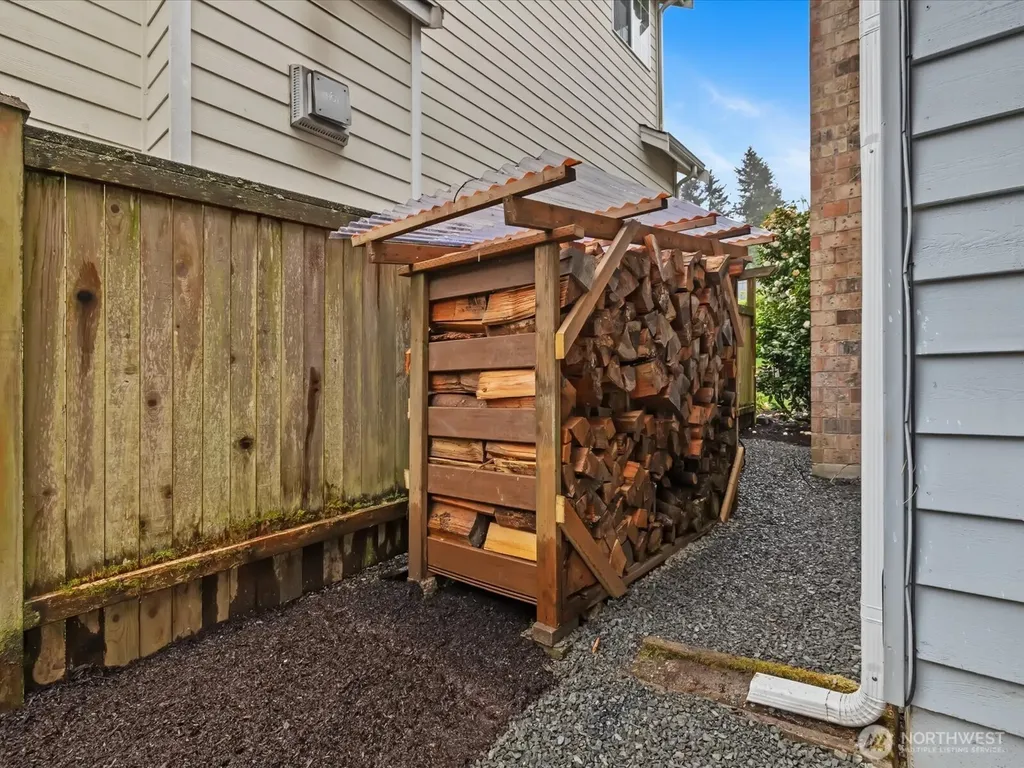 22427 82 Ave W Edmonds WA 98026