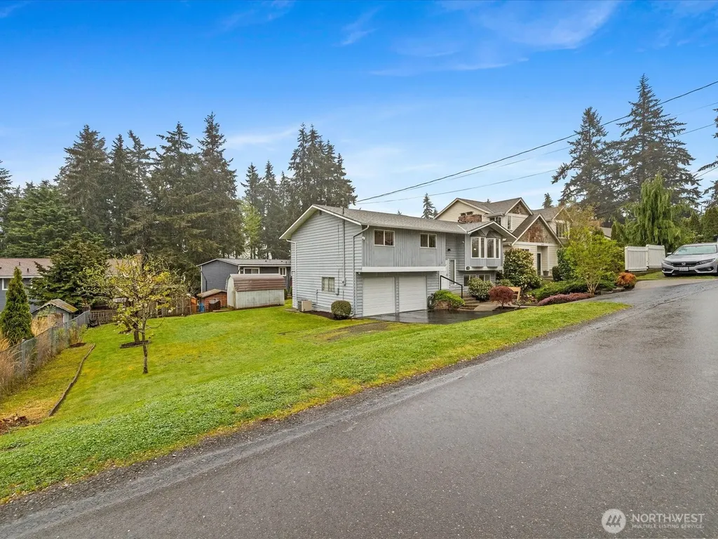 22427 82 Ave W Edmonds WA 98026