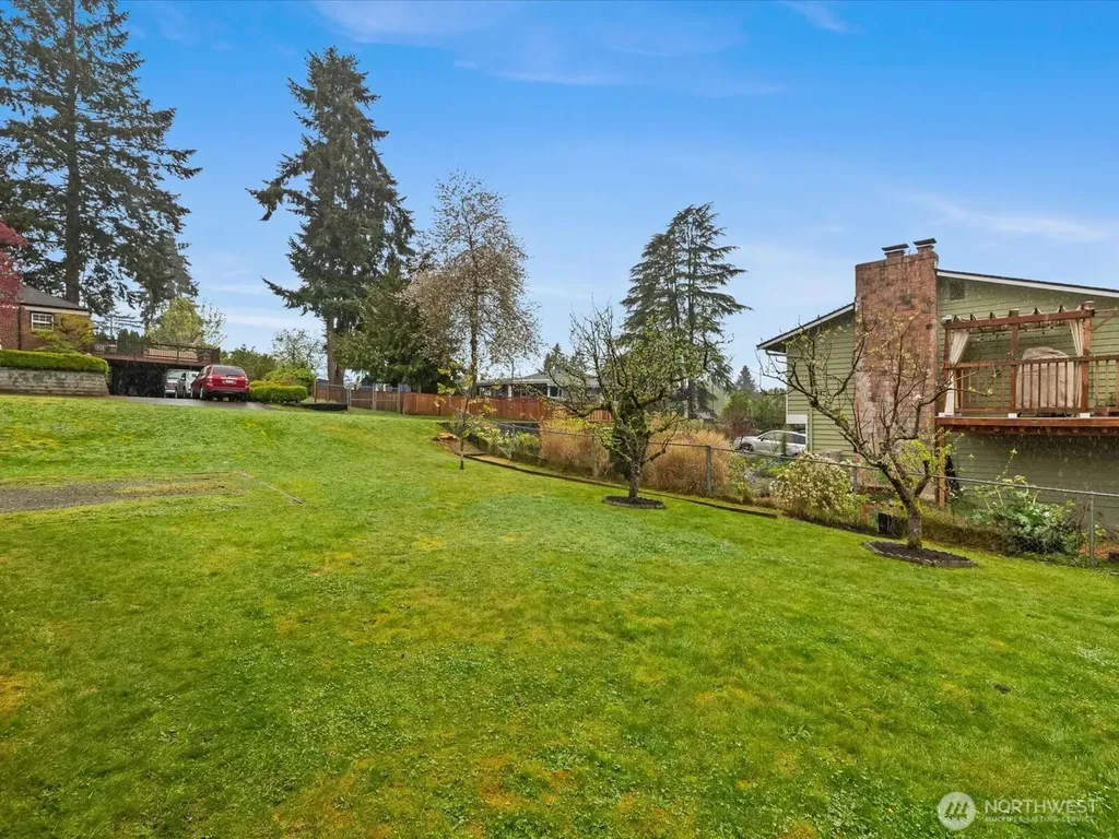 22427 82 Ave W Edmonds WA 98026