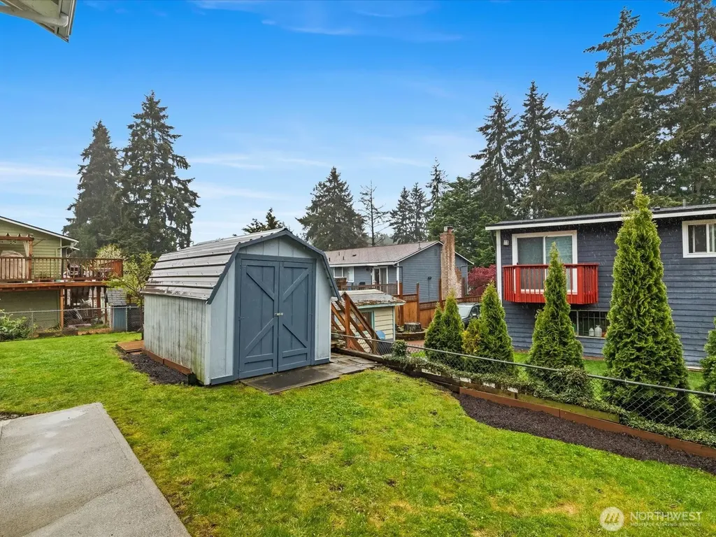 22427 82 Ave W Edmonds WA 98026