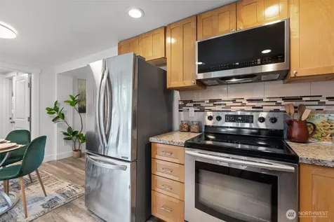 16142 Midvale Avenue N Shoreline WA 98133