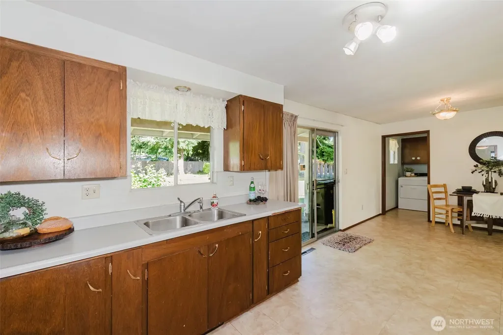 5924 Nora Street NW Bremerton WA 98311