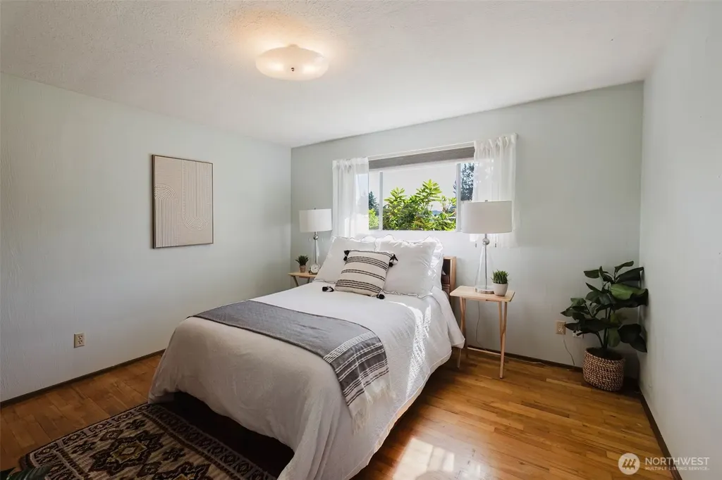 5924 Nora Street NW Bremerton WA 98311