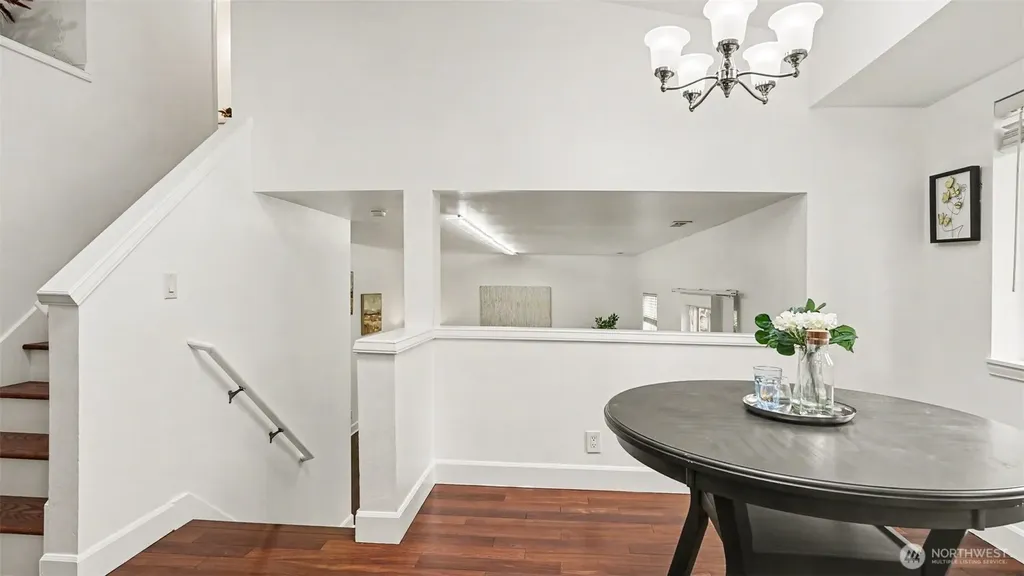 4002 NE 7th Court Renton WA 98056