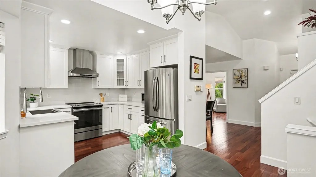 4002 NE 7th Court Renton WA 98056