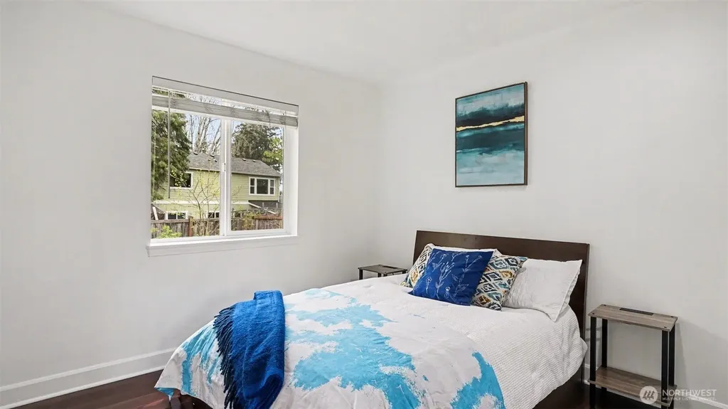 4002 NE 7th Court Renton WA 98056