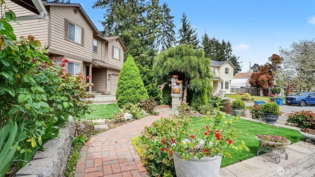 4002 NE 7th Court Renton WA 98056