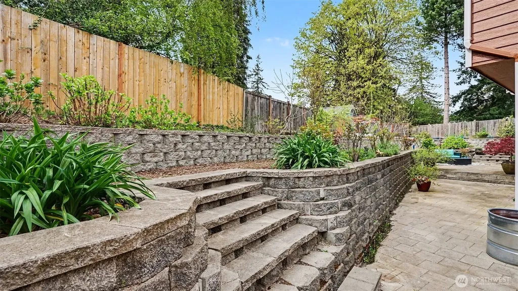 4002 NE 7th Court Renton WA 98056