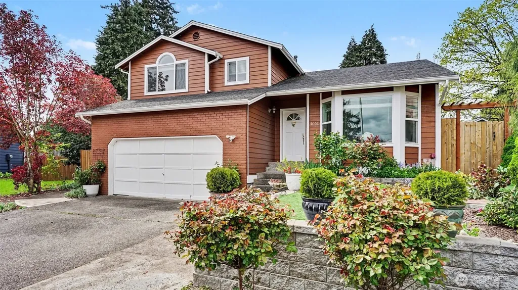 4002 NE 7th Court Renton WA 98056
