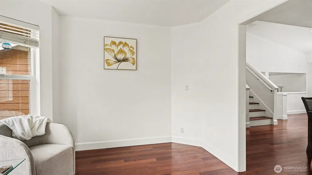4002 NE 7th Court Renton WA 98056