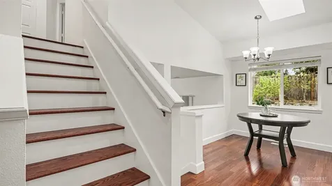 4002 NE 7th Court Renton WA 98056