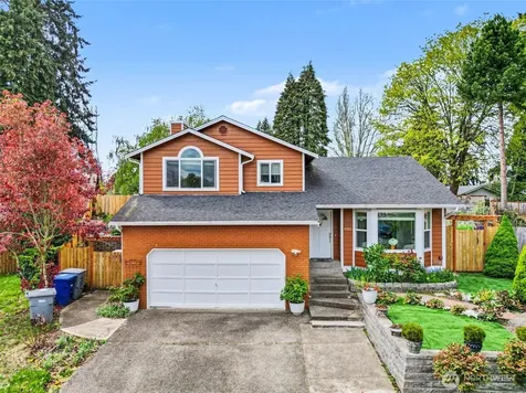4002 NE 7th Court Renton WA 98056