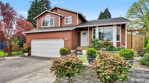 4002 NE 7th Court Renton WA 98056