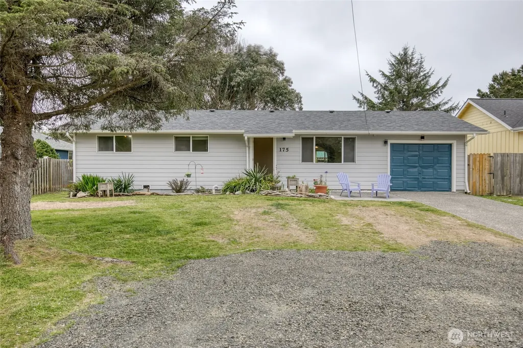175 Jib Street NW Ocean Shores WA 98569
