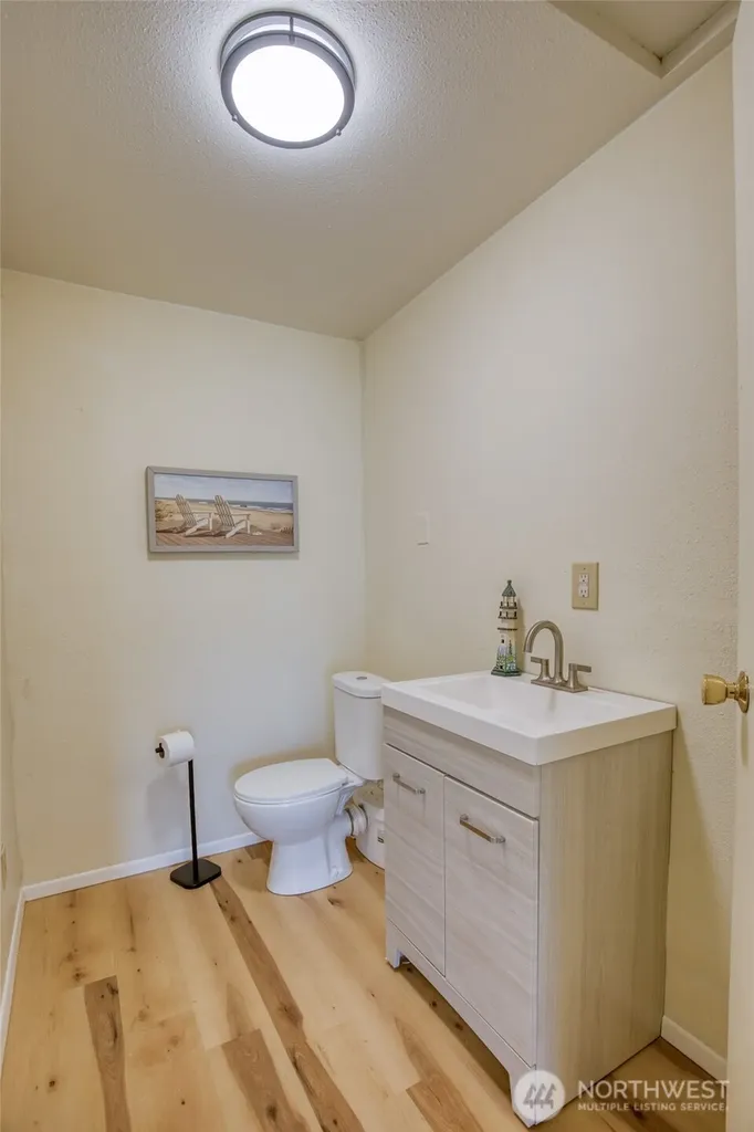 175 Jib Street NW Ocean Shores WA 98569