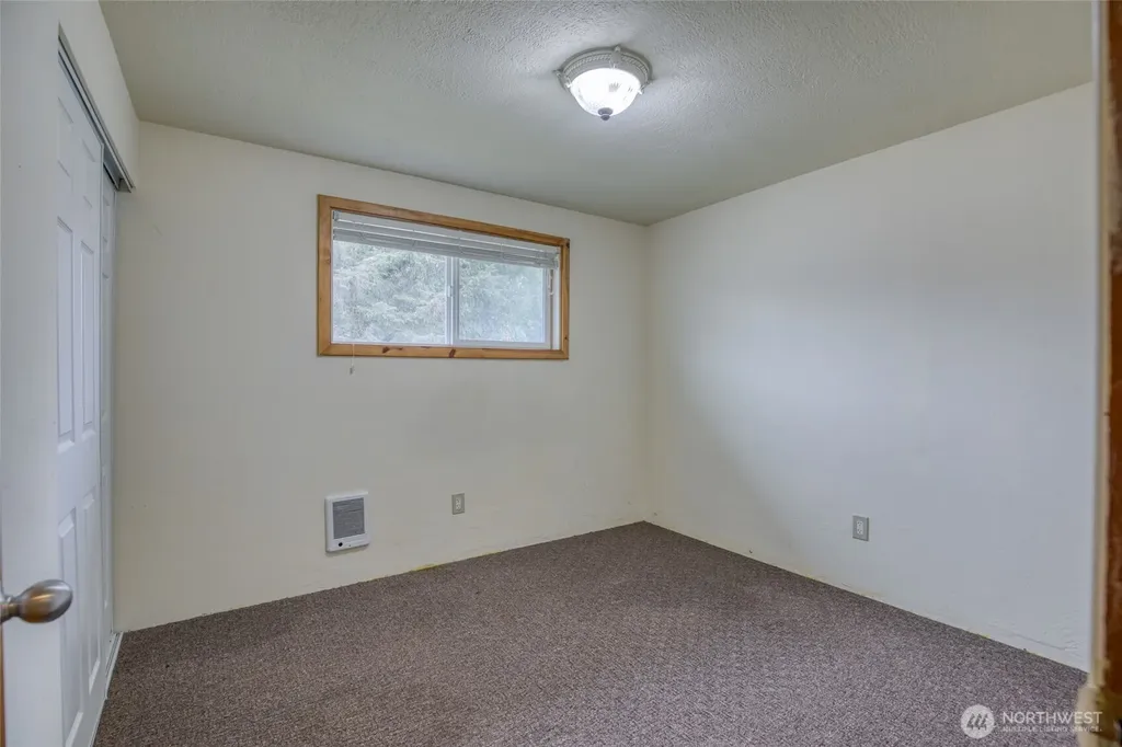 175 Jib Street NW Ocean Shores WA 98569