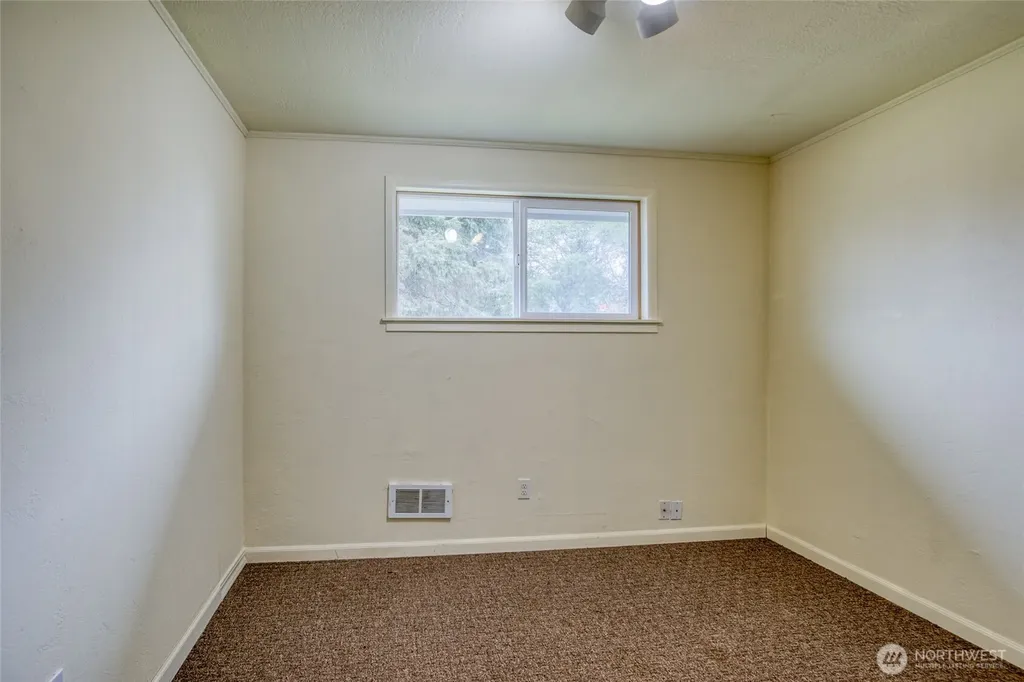 175 Jib Street NW Ocean Shores WA 98569