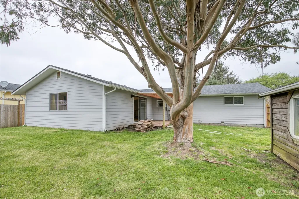 175 Jib Street NW Ocean Shores WA 98569