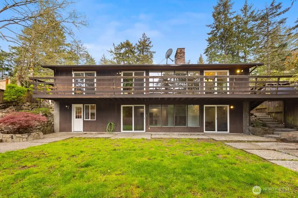 7506 66th Avenue W Lakewood WA 98499