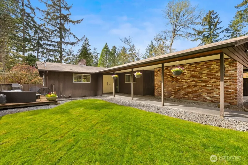 7506 66th Avenue W Lakewood WA 98499