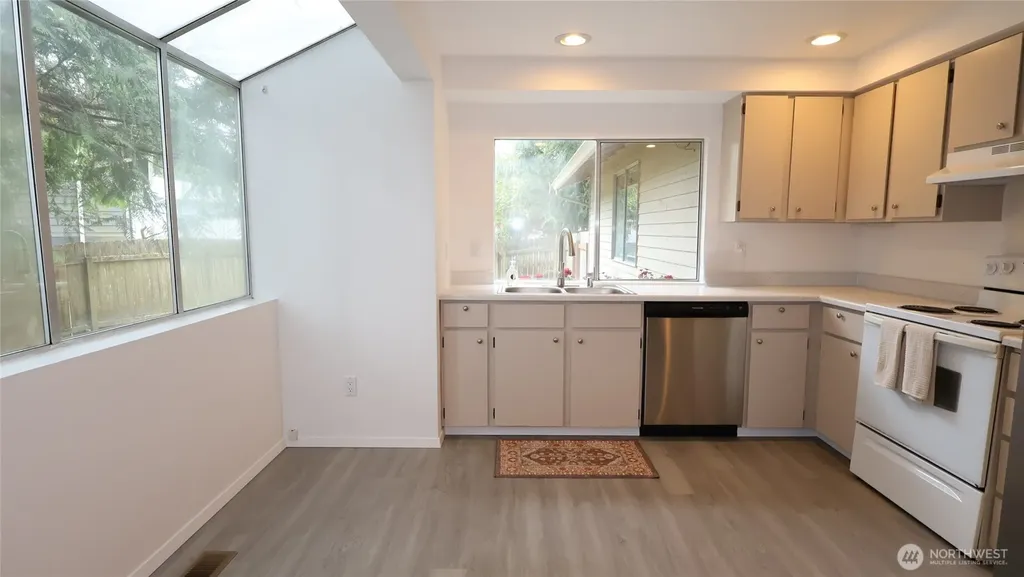 3205 Westminster Drive SE Port Orchard WA 98366
