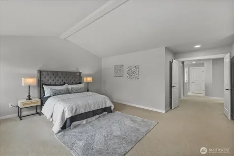 27174 SE 18th Place Sammamish WA 98075