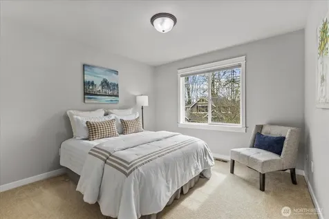 27174 SE 18th Place Sammamish WA 98075