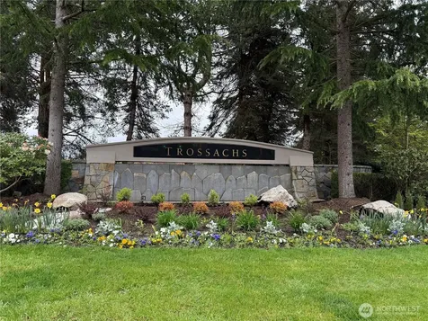 27174 SE 18th Place Sammamish WA 98075