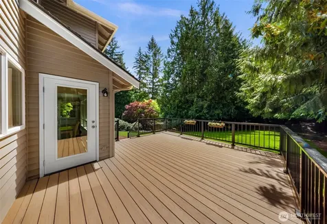 25827 NE 9th Street Sammamish WA 98074