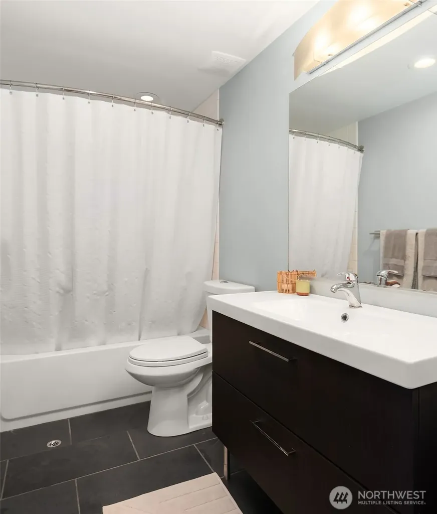 8425 SW 216th Street Vashon WA 98070