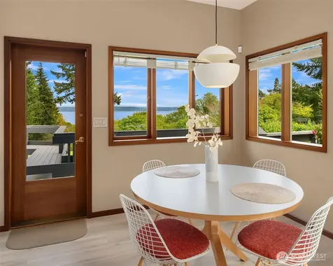 8425 SW 216th Street Vashon WA 98070