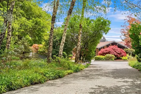 8425 SW 216th Street Vashon WA 98070
