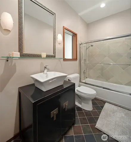 8425 SW 216th Street Vashon WA 98070