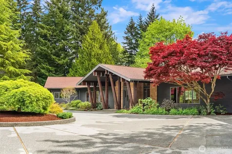 8425 SW 216th Street Vashon WA 98070