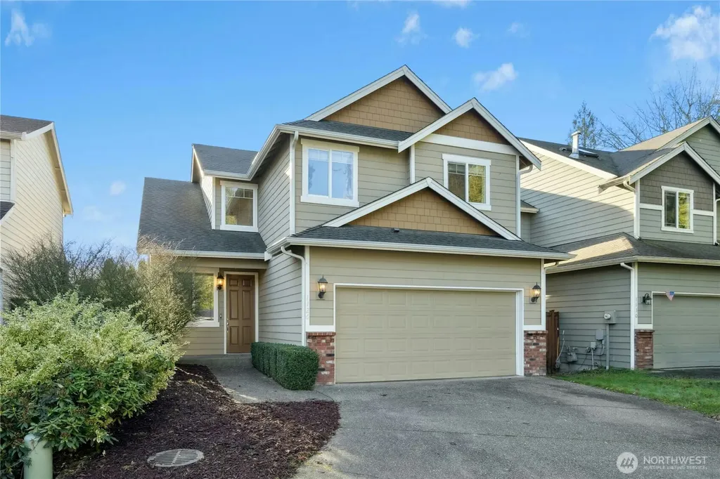 1126 204th Place SW Lynnwood WA 98036