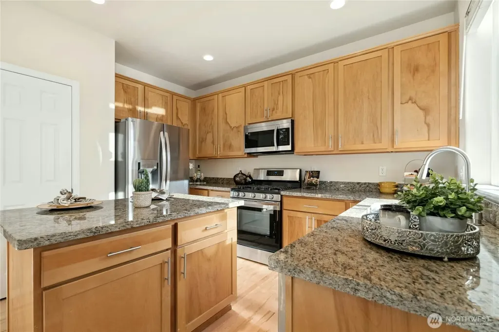 1126 204th Place SW Lynnwood WA 98036