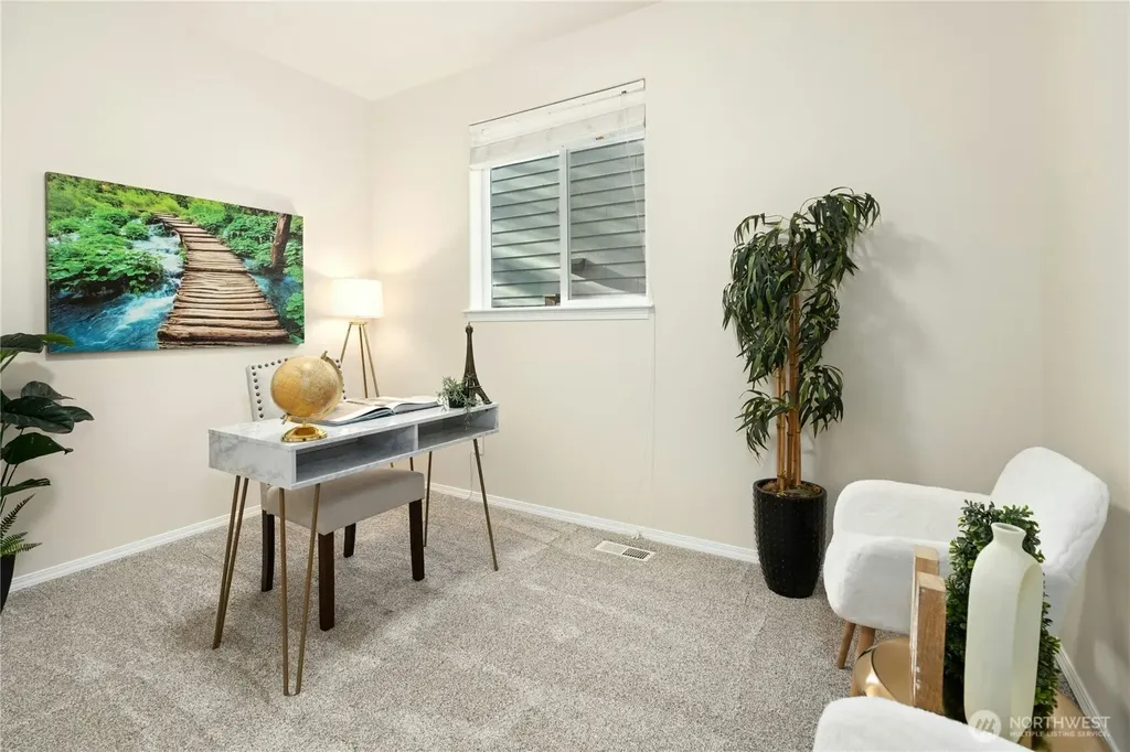 1126 204th Place SW Lynnwood WA 98036