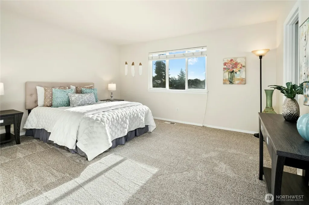 1126 204th Place SW Lynnwood WA 98036