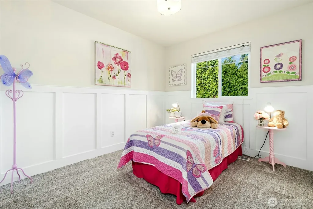1126 204th Place SW Lynnwood WA 98036