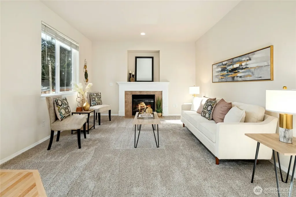 1126 204th Place SW Lynnwood WA 98036