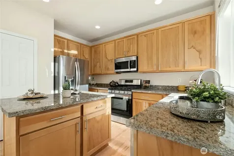 1126 204th Place SW Lynnwood WA 98036