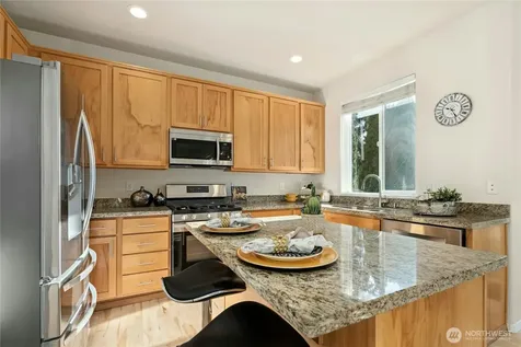 1126 204th Place SW Lynnwood WA 98036