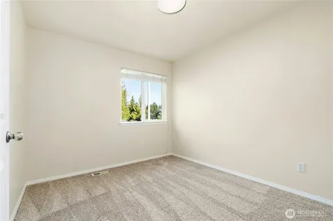 1126 204th Place SW Lynnwood WA 98036