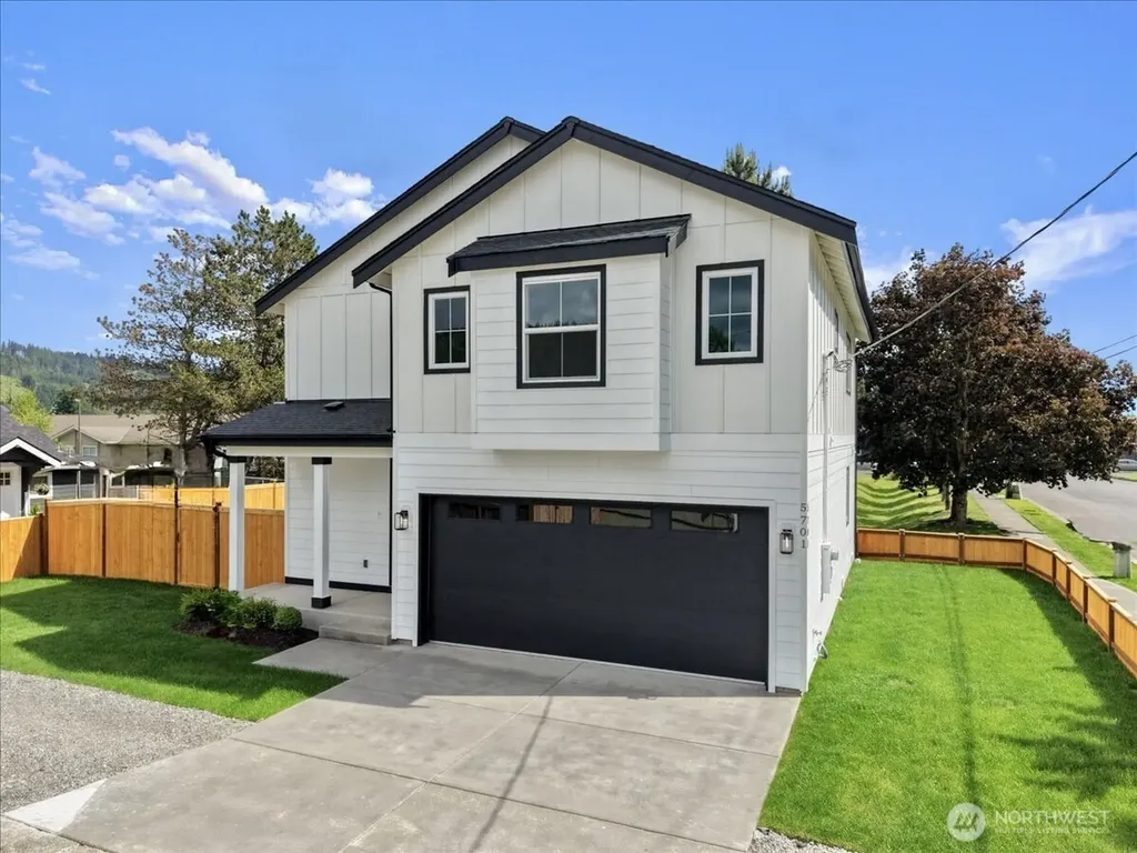 5701 Parker Road E Sumner WA 98390